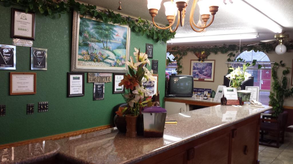 Green Country Inn Henryetta Экстерьер фото