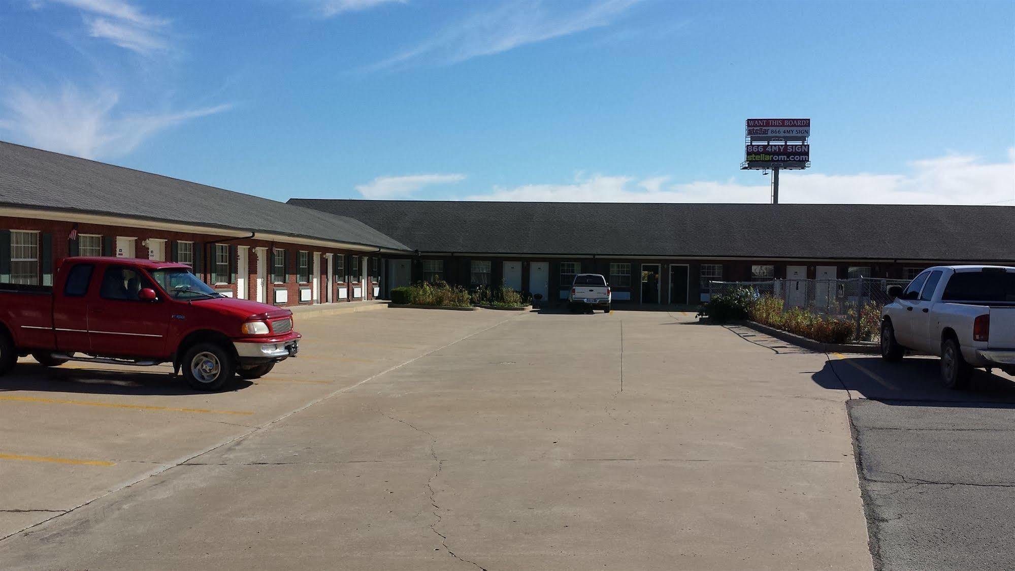 Green Country Inn Henryetta Экстерьер фото