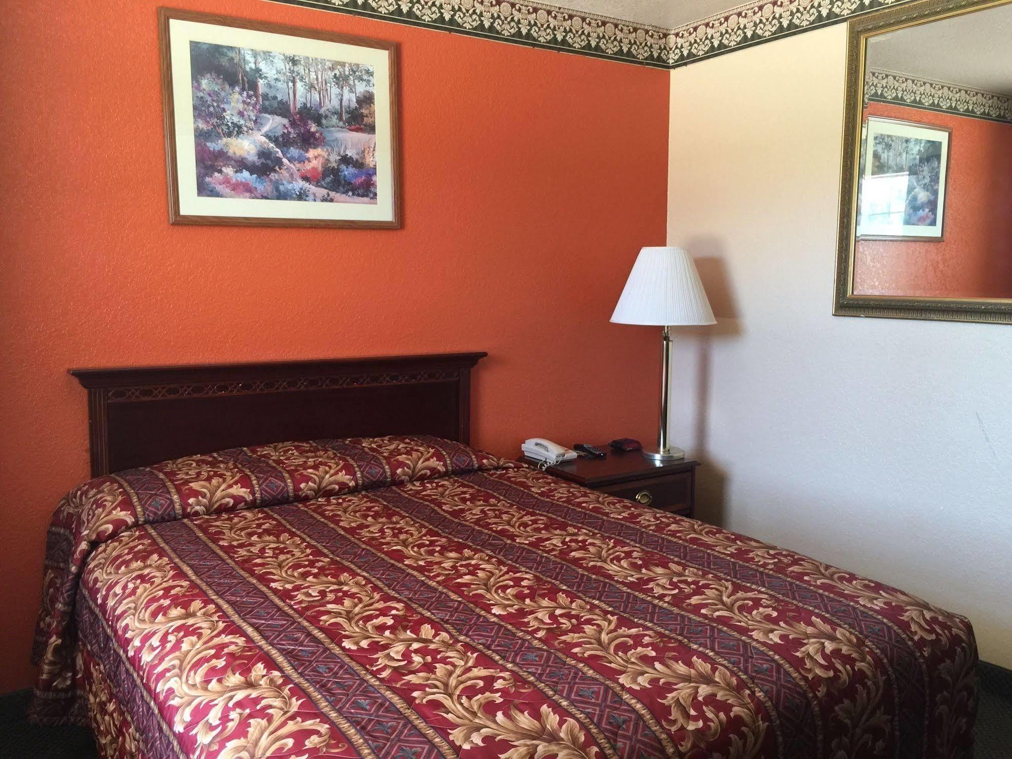 Green Country Inn Henryetta Экстерьер фото