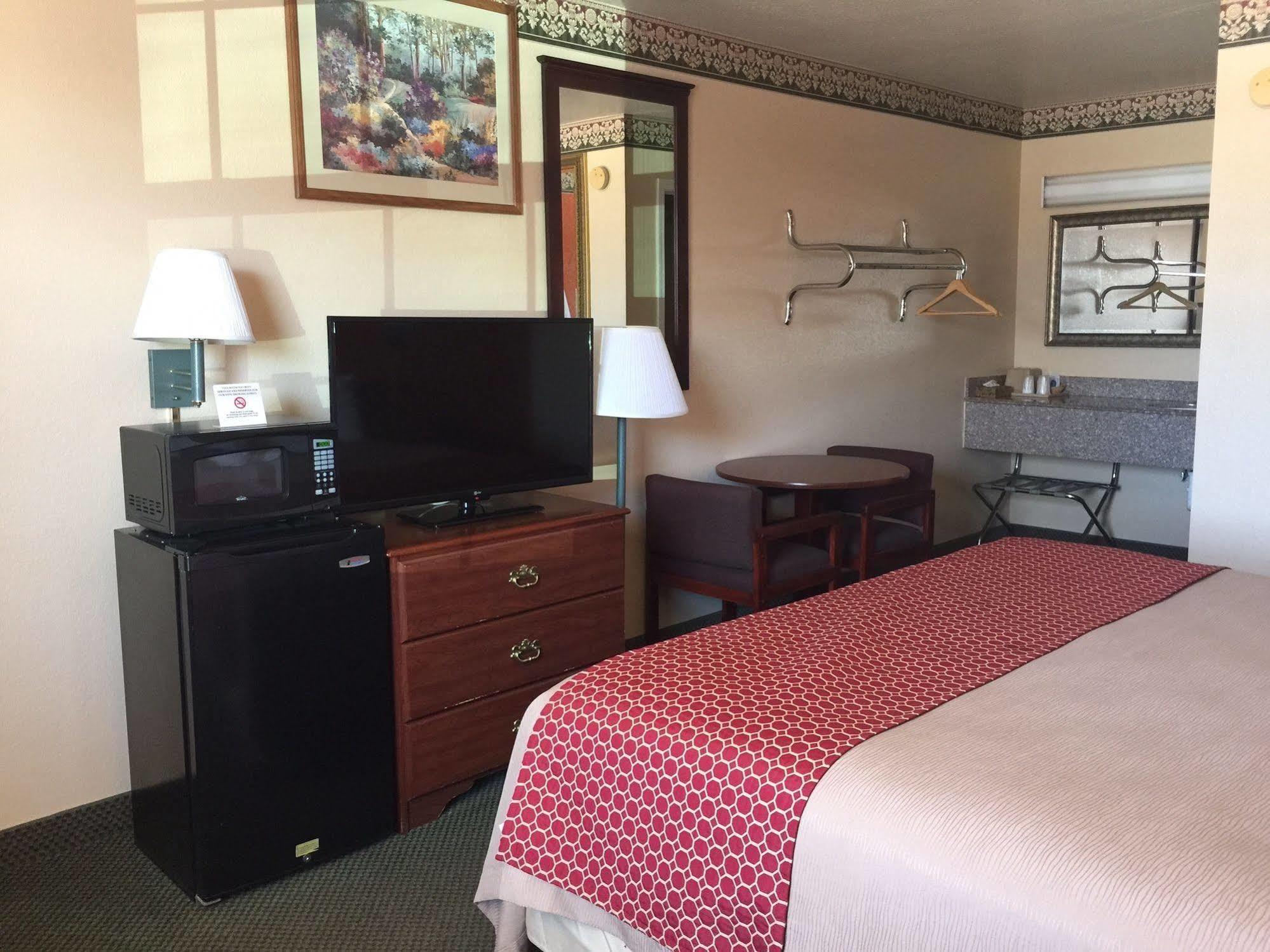 Green Country Inn Henryetta Экстерьер фото